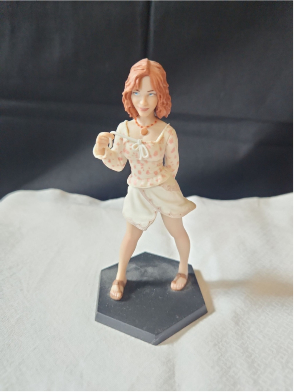 Firefly Serenity QMx Mini Masters Little Damn Heroes Saffron Figure